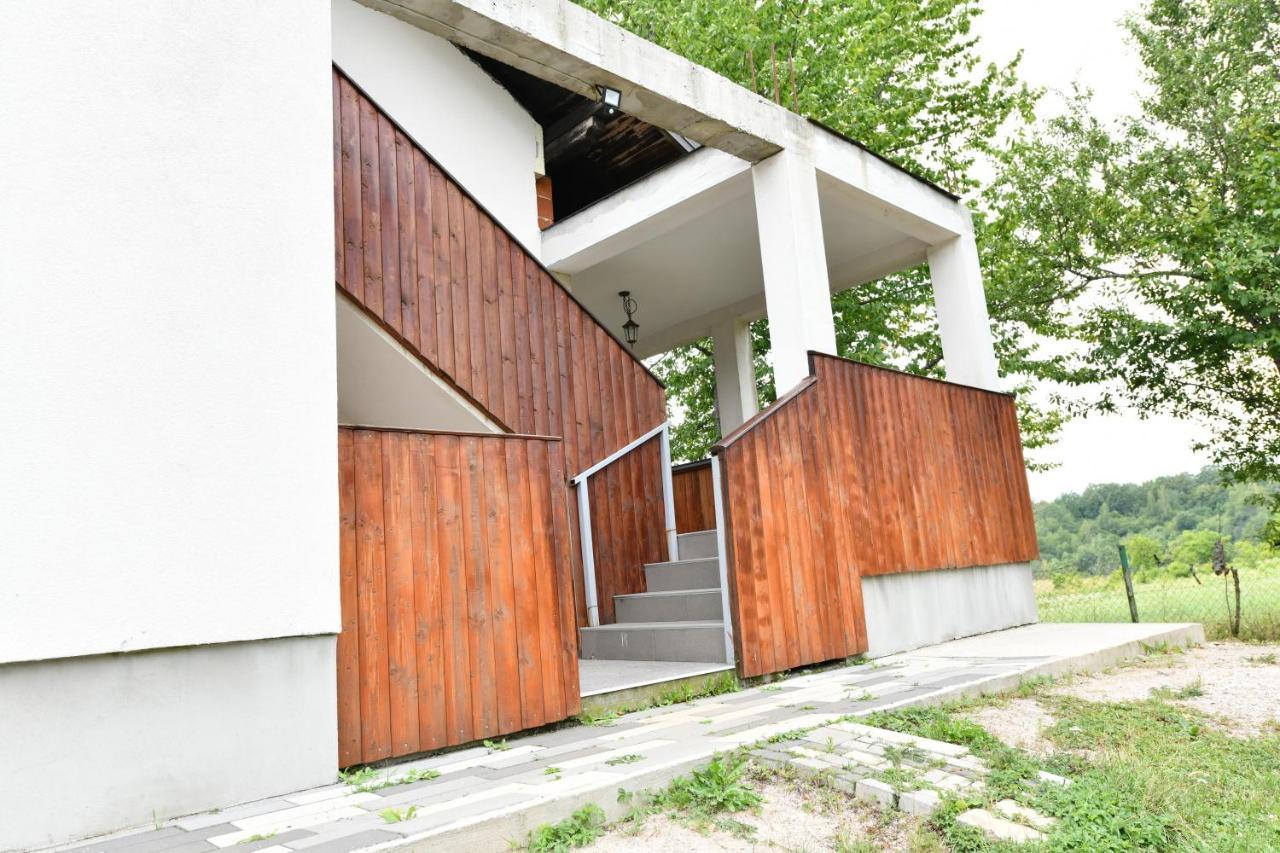 Lora Rakovica Exterior foto